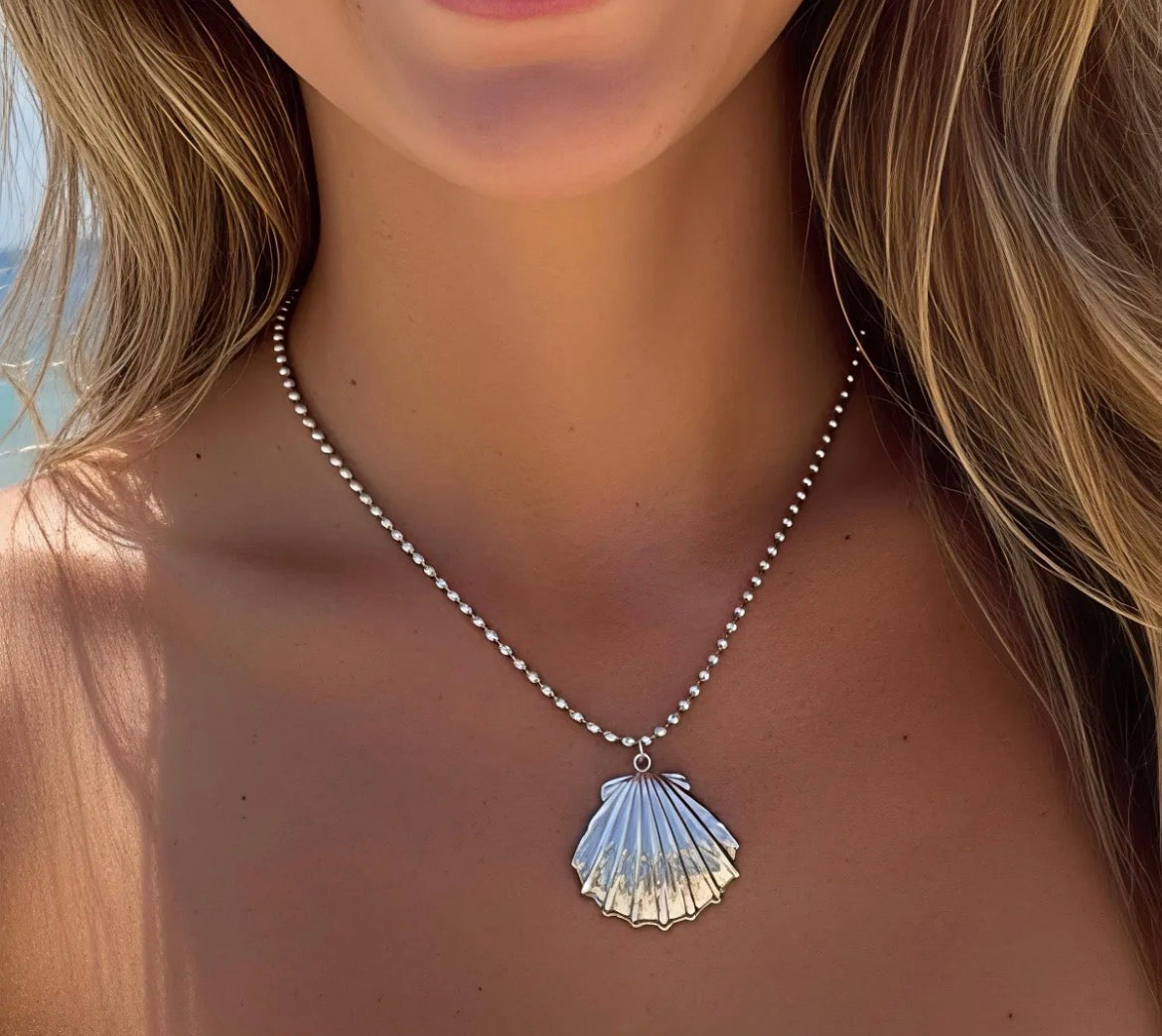 Collier 34