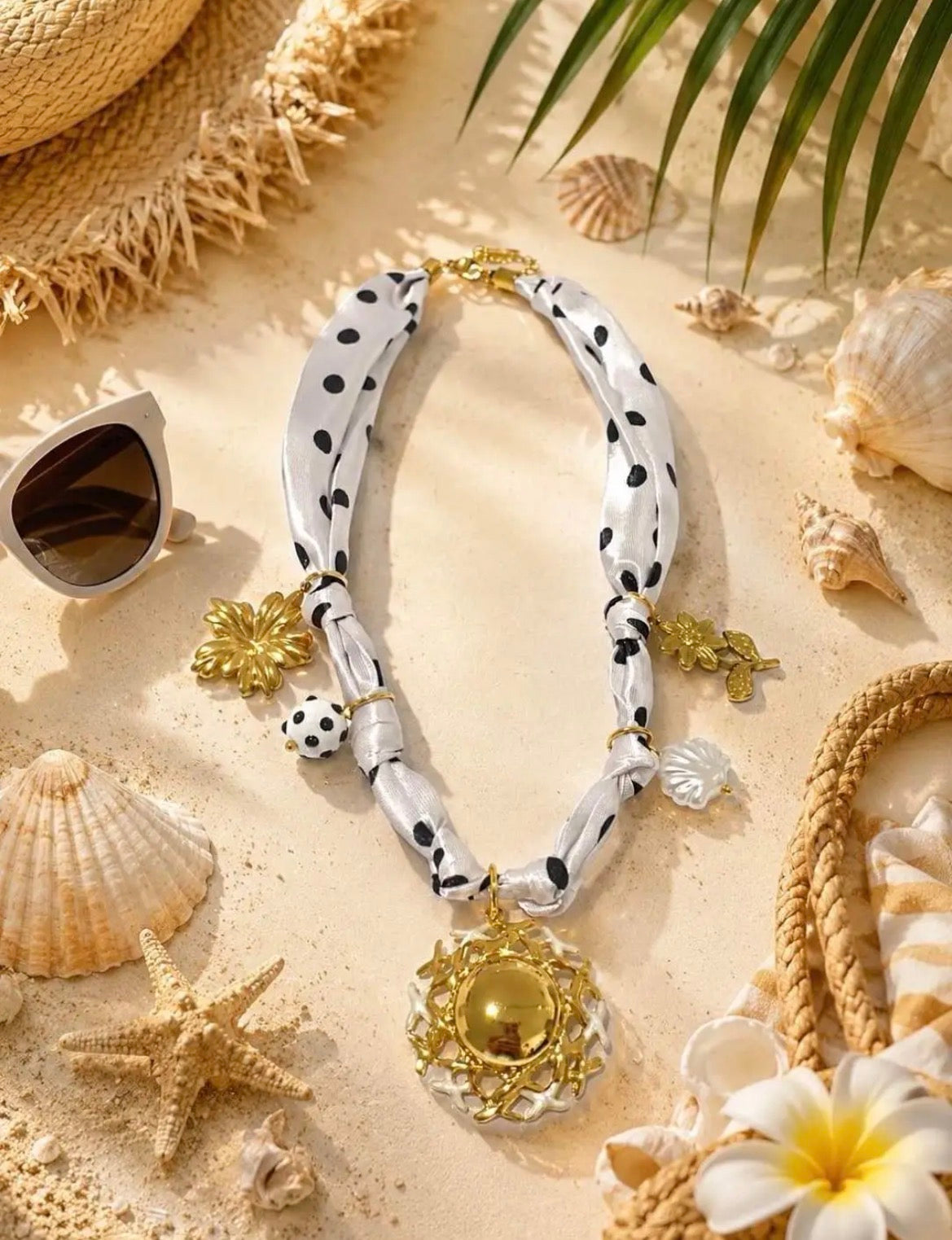 Collier 1