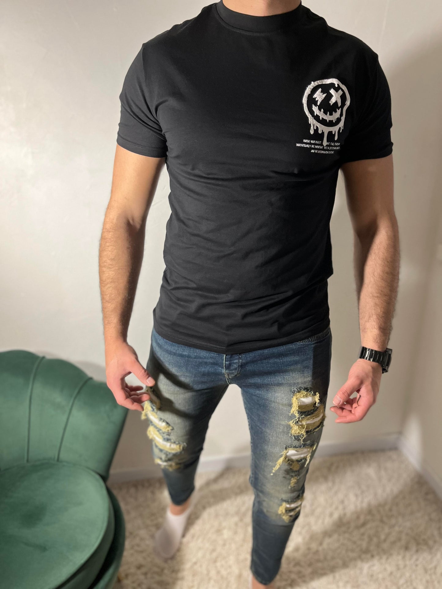 Tee-shirt smiley noir