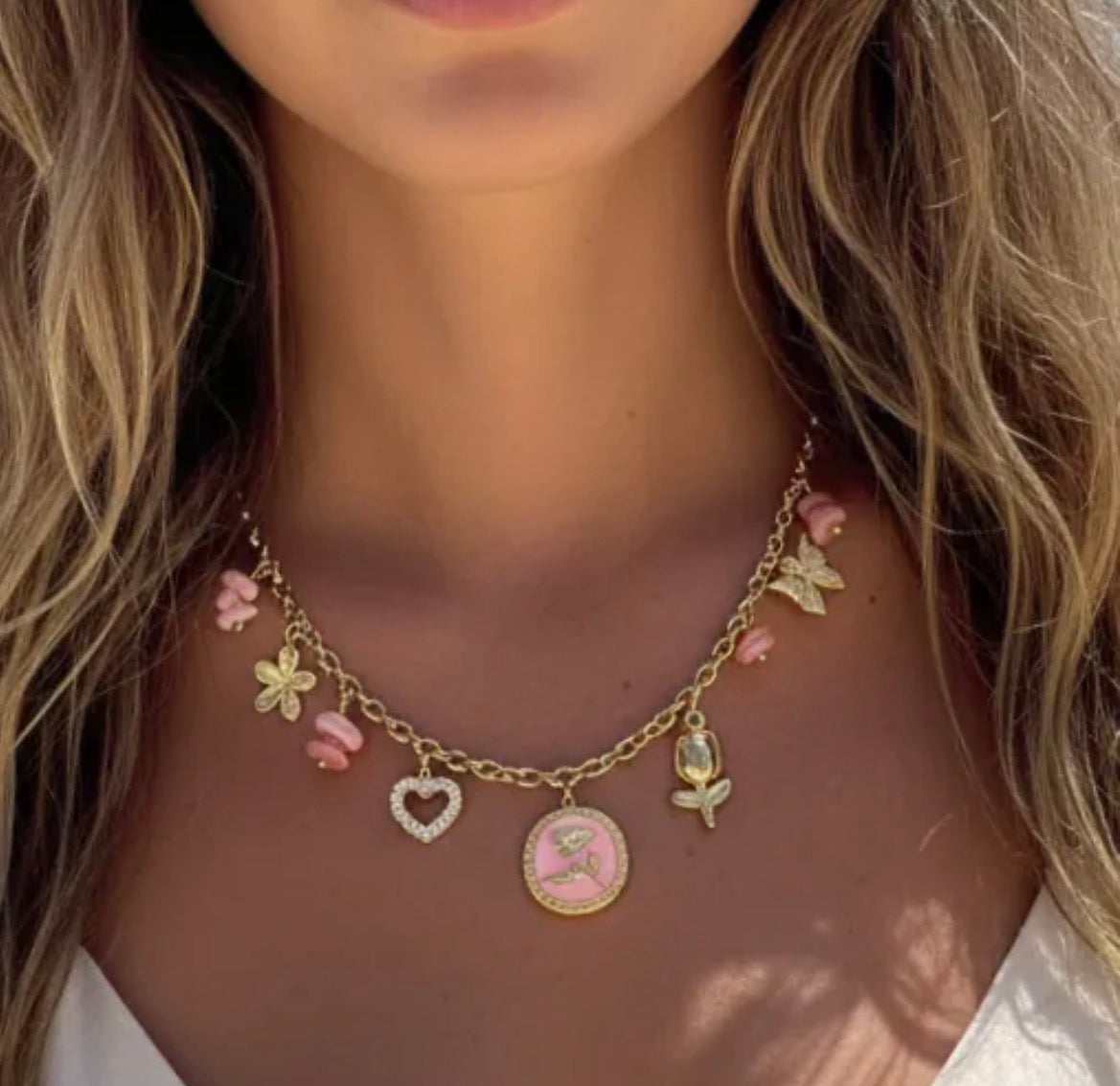 Collier 18