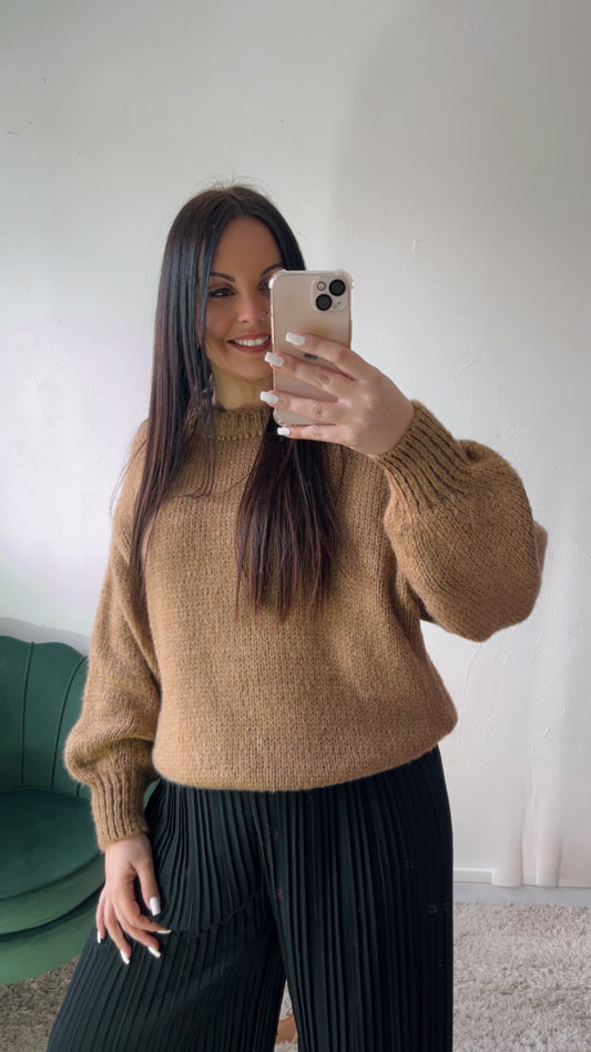 Pull Ella Camel