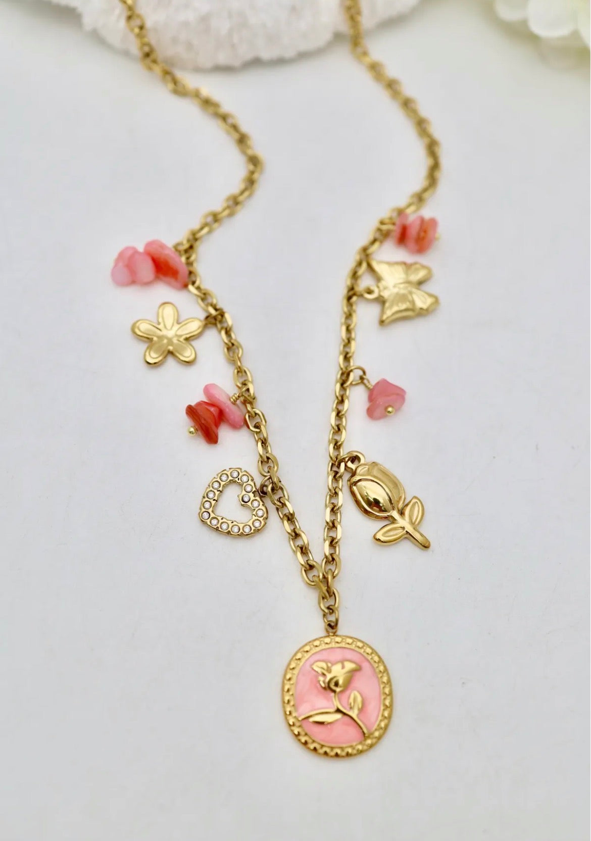 Collier 18