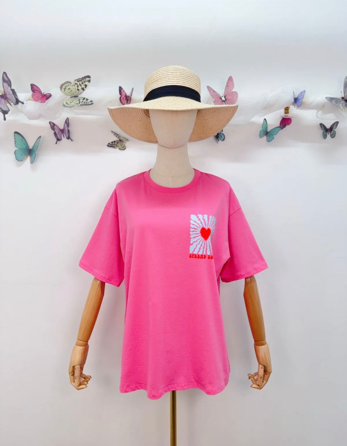 T-Shirt Spread Love