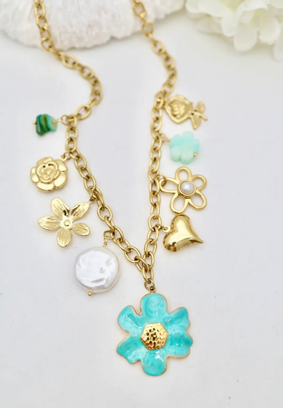Collier 23
