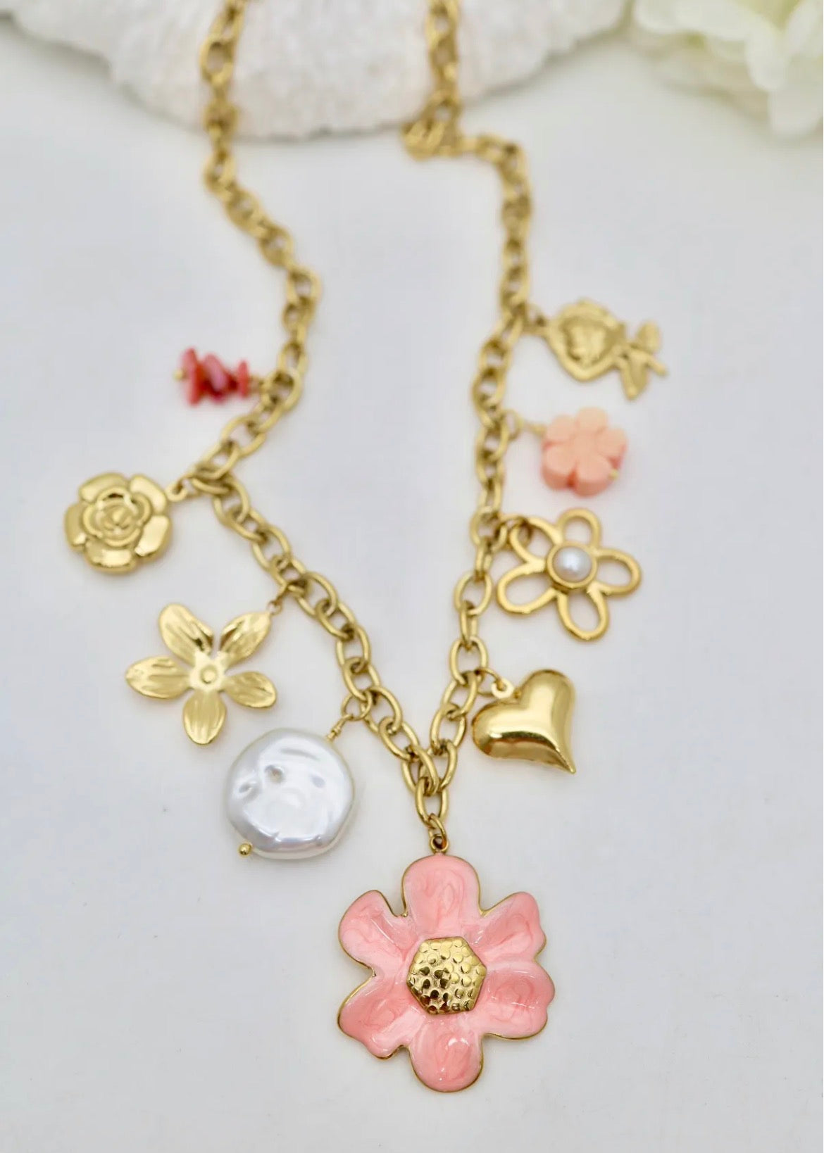 Collier 23