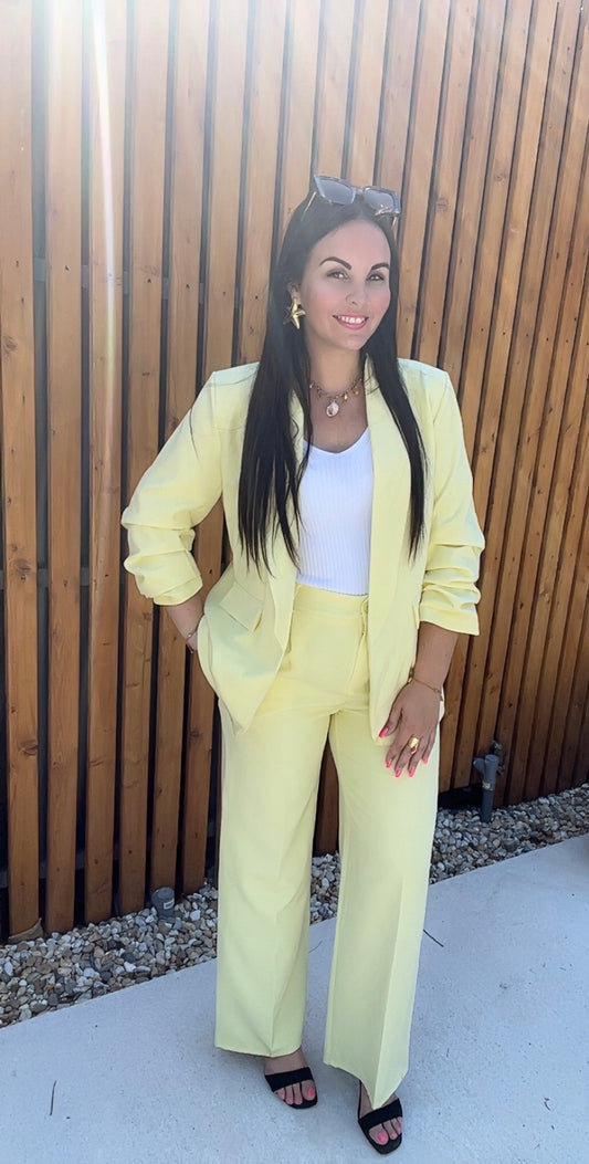Ensemble Tailleur Serena Jaune Pâle
